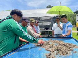 20240622194916(1).jpg - การศึกษาดูงาน ณ ศูนย์การเรียนรู้ครบวงจร กาแฟชาวไทยภูเขา ฮิลล์คอฟฟ์ | https://facagri.cmru.ac.th/web