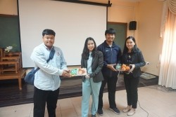 20210811032448.jpg - กิจกรรม “การตลาดดิจิตอล (Digital Marketing) สำหรับการเกษตรเพื่อเพิ่มศักยภาพการแข่งขันในศตวรรษที่ 21 | https://facagri.cmru.ac.th/web