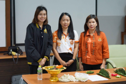 20240822100143.jpg - กิจกรรมอบรมเชิงปฏิบัติการการทำบายศรีสู่ขวัญสำหรับงานพิธีต่างๆ | https://facagri.cmru.ac.th/web