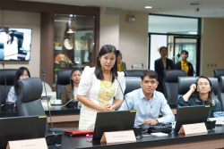 20240909115307.jpg - การประชุมเชิงปฏิบัติการแลกเปลี่ยนและเผยแพร่หลักสูตรระดับภูมิภาคด้านเกษตรนิเวศเพื่ออาหารกลางวันที่ปลอดภัยสำหรับโรงเรียน | https://facagri.cmru.ac.th/web