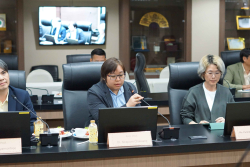 20240909115312.jpg - การประชุมเชิงปฏิบัติการแลกเปลี่ยนและเผยแพร่หลักสูตรระดับภูมิภาคด้านเกษตรนิเวศเพื่ออาหารกลางวันที่ปลอดภัยสำหรับโรงเรียน | https://facagri.cmru.ac.th/web