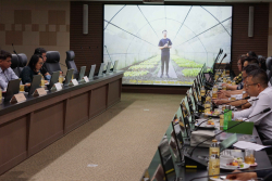 20240909115322.jpg - การประชุมเชิงปฏิบัติการแลกเปลี่ยนและเผยแพร่หลักสูตรระดับภูมิภาคด้านเกษตรนิเวศเพื่ออาหารกลางวันที่ปลอดภัยสำหรับโรงเรียน | https://facagri.cmru.ac.th/web