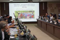 20240909122907.jpg - การประชุมเชิงปฏิบัติการแลกเปลี่ยนและเผยแพร่หลักสูตรระดับภูมิภาคด้านเกษตรนิเวศเพื่ออาหารกลางวันที่ปลอดภัยสำหรับโรงเรียน | https://facagri.cmru.ac.th/web