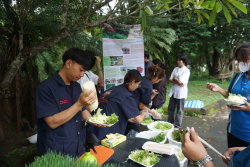 20240911134629.jpg - เยี่ยมชมบูธผลงานคณาจารย์และนักศึกษา | https://facagri.cmru.ac.th/web
