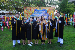 20241015082629.jpg - งานบัณฑิตานุสรณ์ บัณฑิตมหาวิทยาลัยราชภัฏเชียงใหม่ ประจำปีการศึกษา 2567 รุ่น 45 | https://facagri.cmru.ac.th/web