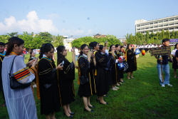 20241015082631.jpg - งานบัณฑิตานุสรณ์ บัณฑิตมหาวิทยาลัยราชภัฏเชียงใหม่ ประจำปีการศึกษา 2567 รุ่น 45 | https://facagri.cmru.ac.th/web