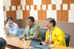 20241206135937.jpg - ผู้เชี่ยวชาญจากต่างประเทศเข้าพบผู้บริหารมหาวิทยาลัยราชภัฏเชียงใหม่ | https://facagri.cmru.ac.th/web