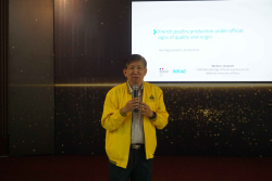 20241206140521(1).jpg - บรรยายและแลกเปลี่ยนงานวิจัยและให้คำแนะนำการทำงานวิจัยให้กับนักวิจัยและนักศึกษา | https://facagri.cmru.ac.th/web