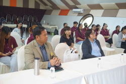 20241206140522.jpg - บรรยายและแลกเปลี่ยนงานวิจัยและให้คำแนะนำการทำงานวิจัยให้กับนักวิจัยและนักศึกษา | https://facagri.cmru.ac.th/web
