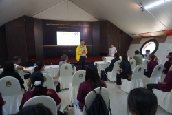 20241206140537(1).jpg - บรรยายและแลกเปลี่ยนงานวิจัยและให้คำแนะนำการทำงานวิจัยให้กับนักวิจัยและนักศึกษา | https://facagri.cmru.ac.th/web