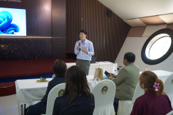 20241206140541.jpg - บรรยายและแลกเปลี่ยนงานวิจัยและให้คำแนะนำการทำงานวิจัยให้กับนักวิจัยและนักศึกษา | https://facagri.cmru.ac.th/web