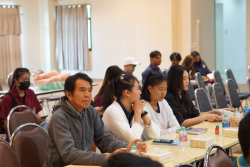 20250122113126.jpg - อบรมเชิงปฏิบัติการสร้างการเรียนรู้แบบสหวิชาชีพ (Inter-Professional Education) ผ่านมุมมองและประสบการณ์การป้องกันโรคพิษสุนัขบ้าของวิชาชีพอื่นๆ | https://facagri.cmru.ac.th/web
