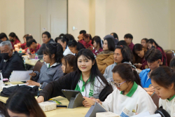 20250122113144.jpg - อบรมเชิงปฏิบัติการสร้างการเรียนรู้แบบสหวิชาชีพ (Inter-Professional Education) ผ่านมุมมองและประสบการณ์การป้องกันโรคพิษสุนัขบ้าของวิชาชีพอื่นๆ | https://facagri.cmru.ac.th/web