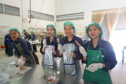 20250130144730(2).jpg - การเพิ่มมูลค่าผลิตภัณฑ์จากปศุสัตว์ด้วยภูมิปัญญาท้องถิ่น | https://facagri.cmru.ac.th/web