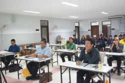 20250206201400(2).jpg - อบรมเชิงปฏิบัติการโครงการหลักโภชนศาสตร์และการประกอบสูตรอาหารสัตว์เพื่อลดต้นทุนค่าอาหารสัตว์  | https://facagri.cmru.ac.th/web