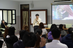 20250224111344.jpg - โครงการปัจฉิมนิเทศนักศึกษาและเตรียมความพร้อมการทำงาน ของบัณฑิตคณะเทคโนโลยีการเกษตร | https://facagri.cmru.ac.th/web