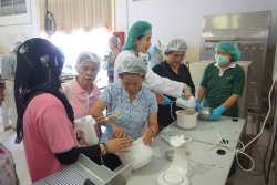 20250311144103(1).jpg - อบรมเชิงปฏิบัติการนวัตกรรมอาหารจากโปรตีนพืชเพื่อความยั่งยืน | https://facagri.cmru.ac.th/web