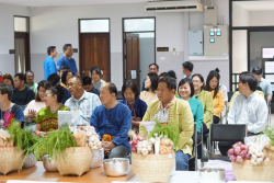 20250409143235.jpg - ป๋าเวณีปี๋ใหม่เมือง | https://facagri.cmru.ac.th/web
