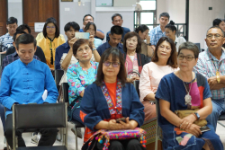 20250409143253.jpg - ป๋าเวณีปี๋ใหม่เมือง | https://facagri.cmru.ac.th/web