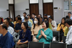 20250409143259.jpg - ป๋าเวณีปี๋ใหม่เมือง | https://facagri.cmru.ac.th/web