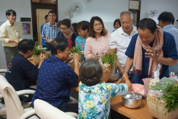 20250409143309.jpg - ป๋าเวณีปี๋ใหม่เมือง | https://facagri.cmru.ac.th/web