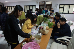 20250409143313.jpg - ป๋าเวณีปี๋ใหม่เมือง | https://facagri.cmru.ac.th/web