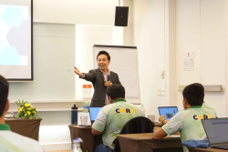 20250423121730.jpg - อบรมหัวขัอ “สื่อสารเป็น ชีวิตเปลี่ยน : เทคนิคการสื่อสารอย่างสร้างสรรค์ในการทำงานเป็นทีม” | https://facagri.cmru.ac.th/web