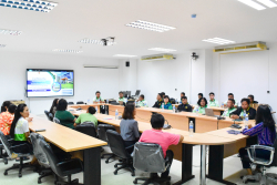 20250424185622.jpg - กิจกรรมแลกเปลี่ยนเรียนรู้คณะเกษตรศาสตร์และทรัพยากรธรรมชาติ มหาวิทยาลัยเทคโนโลยีราชมงคลตะวันออก | https://facagri.cmru.ac.th/web
