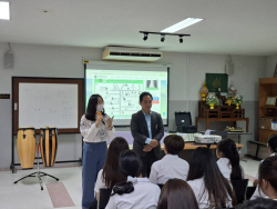 20250611150932.jpg - โครงการพัฒนาคุณธรรม และจริยธรรมนักศึกษาใหม่ ประจำปีการศึกษา 2568 | https://facagri.cmru.ac.th/web