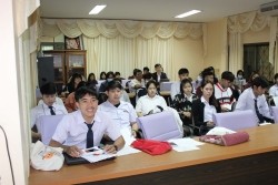 20210813093448.jpg - การนำเสนอสัมมนาของนักศึกษาชั้นปีที่ 4 หลักสูตรวิทยาศาสตรบัณฑิต สาขาวิชาสัตวศาสตร์ | https://facagri.cmru.ac.th/web