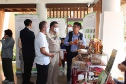 20210816025756.jpg - โครงการพัฒนาหัวขบวนเกษตรอินทรีย์แบบมีส่วนร่วม SDGsPGS จังหวัดเชียงใหม่ สู่การพัฒนาเศรษฐกิจฐานรากอย่างยั่งยืน | https://facagri.cmru.ac.th/web