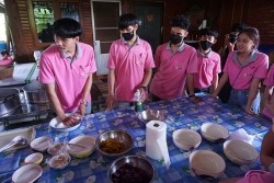 20210816073347(6).jpg - กิจกรรมอบรมเชิงปฏิบัติการ เตรียมความพร้อมสู่การเป็นผู้ประกอบการยุคใหม่ด้านการเกษตรเชิงท่องเที่ยว | https://facagri.cmru.ac.th/web
