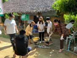 20211019040041(1).jpg - การสัมมนาเชิงปฏิบัติการเรื่องเทคนิคการเพ้นท์ผ้าใยกัญชง และการอบรมเชิงปฏิบัติการเรื่องกระดาษจากฟางข้าว | https://facagri.cmru.ac.th/web