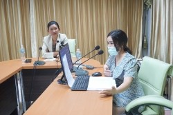 20211124035343.jpg - อบรมแนวทางการจำหน่ายผลิตภัณฑ์จากงานหนึ่งตำบลหนึ่งมหาวิทยาลัยสู่ตลาดออนไลน์ | https://facagri.cmru.ac.th/web
