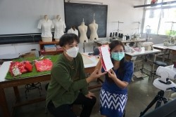20211202040622.jpg - อบรมผลิตภัณฑ์ Drawstring bag โครงการ OGOP Model 2 | https://facagri.cmru.ac.th/web