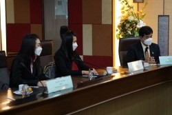 20211207083504.jpg - พิธีลงนามบันทึกข้อตกลงความร่วมมือการพัฒนาด้านวิชาการและวิจัยระหว่างวิทยาลัยเกษตรกับเทคโนโลยีลำพูน | https://facagri.cmru.ac.th/web