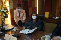 20211207083549.jpg - พิธีลงนามบันทึกข้อตกลงความร่วมมือการพัฒนาด้านวิชาการและวิจัยระหว่างวิทยาลัยเกษตรกับเทคโนโลยีลำพูน | https://facagri.cmru.ac.th/web