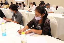 20220221074022.jpg - จังหวัดเชียงใหม่ จับมือ เกษตรกรเจ้าของแปลง young smart farmer และผู้สนใจทำเกษตรอินทรีย์ในภาคเหนือ พัฒนาหัวขบวนเกษตรอินทรีย์แบบมีส่วนร่วม SDGsPGS สู่การพัฒนาเศรษฐกิจฐานรากอย่างยั่งยืน | https://facagri.cmru.ac.th/web