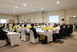 20220221074023.jpg - จังหวัดเชียงใหม่ จับมือ เกษตรกรเจ้าของแปลง young smart farmer และผู้สนใจทำเกษตรอินทรีย์ในภาคเหนือ พัฒนาหัวขบวนเกษตรอินทรีย์แบบมีส่วนร่วม SDGsPGS สู่การพัฒนาเศรษฐกิจฐานรากอย่างยั่งยืน | https://facagri.cmru.ac.th/web