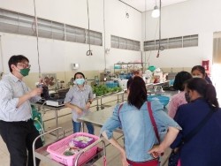 20220401081058.jpg - การแปรรูปผลิตภัณฑ์ กิจกรรมการทำมะเขือเทศแช่อิ่มแห้ง แหนมปลาส้ม | https://facagri.cmru.ac.th/web