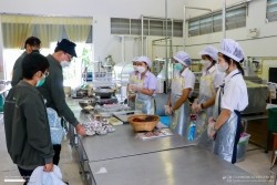 20220629071654.jpg - ประเมินผลการดำเนินงานสถาบันผลิตและพัฒนาครู โครงการครูรัก(ษ์)ถิ่น รุ่นที่ 1 และ รุ่นที่ 2  | https://facagri.cmru.ac.th/web