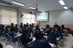 20220811025551.jpg - อบรมความปลอดภัยในห้องปฏิบัติการวิทยาศาสตร์ | https://facagri.cmru.ac.th/web