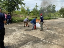 20220828041730.jpg - อบรมความปลอดภัยในห้องปฏิบัติการวิทยาศาสตร์  | https://facagri.cmru.ac.th/web