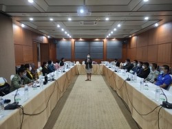 20220913062946(4).jpg - การประชุมสัมมนาเชิงปฏิบัติการ R2R การพัฒนางานประจำสู่ผลงานทางวิชาการ  | https://facagri.cmru.ac.th/web