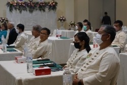 20230331062058.jpg - บรรยากาศพิธีมอบประกาศนียบัตร โครงการบัณฑิตพันธุ์ใหม่ (Non-Degree) สาขานวัตกรรมเกษตรอินทรีย์ | https://facagri.cmru.ac.th/web