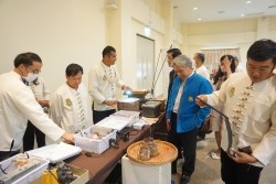 20230331062114.jpg - บรรยากาศพิธีมอบประกาศนียบัตร โครงการบัณฑิตพันธุ์ใหม่ (Non-Degree) สาขานวัตกรรมเกษตรอินทรีย์ | https://facagri.cmru.ac.th/web