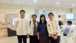 20230331062254.jpg - บรรยากาศพิธีมอบประกาศนียบัตร โครงการบัณฑิตพันธุ์ใหม่ (Non-Degree) สาขานวัตกรรมเกษตรอินทรีย์ | https://facagri.cmru.ac.th/web
