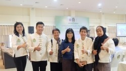 20230331062255.jpg - บรรยากาศพิธีมอบประกาศนียบัตร โครงการบัณฑิตพันธุ์ใหม่ (Non-Degree) สาขานวัตกรรมเกษตรอินทรีย์ | https://facagri.cmru.ac.th/web