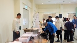 20230331062339.jpg - บรรยากาศพิธีมอบประกาศนียบัตร โครงการบัณฑิตพันธุ์ใหม่ (Non-Degree) สาขานวัตกรรมเกษตรอินทรีย์ | https://facagri.cmru.ac.th/web