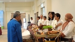 20230331062359.jpg - บรรยากาศพิธีมอบประกาศนียบัตร โครงการบัณฑิตพันธุ์ใหม่ (Non-Degree) สาขานวัตกรรมเกษตรอินทรีย์ | https://facagri.cmru.ac.th/web